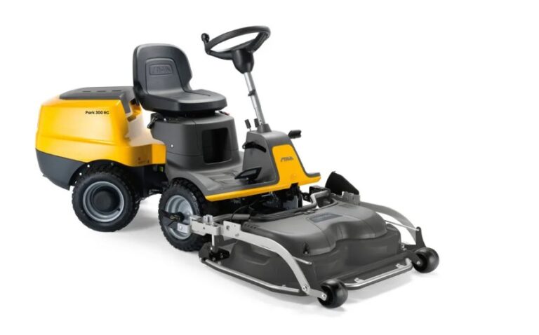 PARK 300 RC PETROL FRONT MOWER